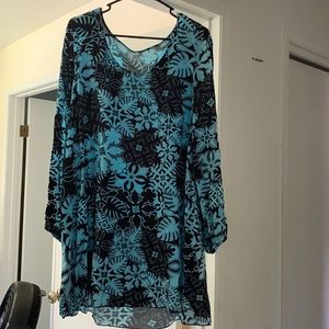 Hawaii’s Finest light blue dress